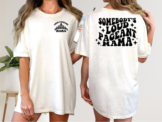 a couple of women standing next to each other