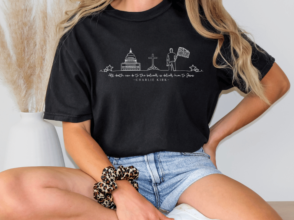 "All Death Can Do To The Believer Is Deliver Him To Jesus" Graphic T-Shirt