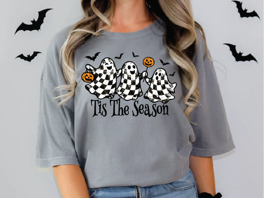 Tis The Season Checkered Halloween Ghost Graphic T-Shirt
