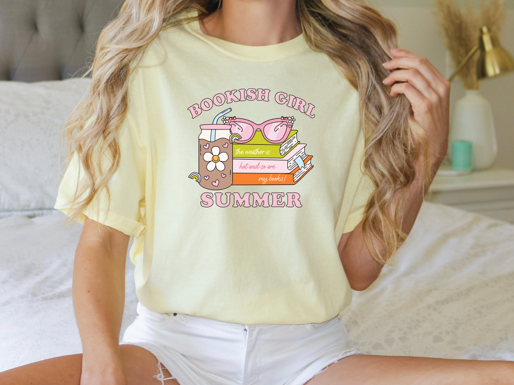 Bookish Girl Summer Graphic T-Shirt
